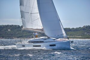 Sun Odyssey 440 - Bareboat charteting in Paros (12)